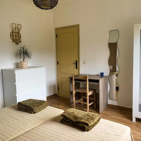 Pachamama Surfhouse Surf&yoga Hostal *